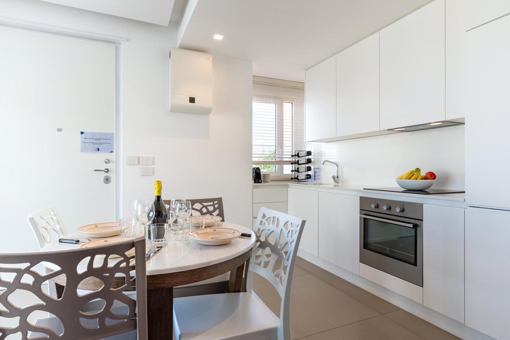 Exclusive Deluxe Apt Up To 6 People & Heated Tub Polignano a Mare Buitenkant foto